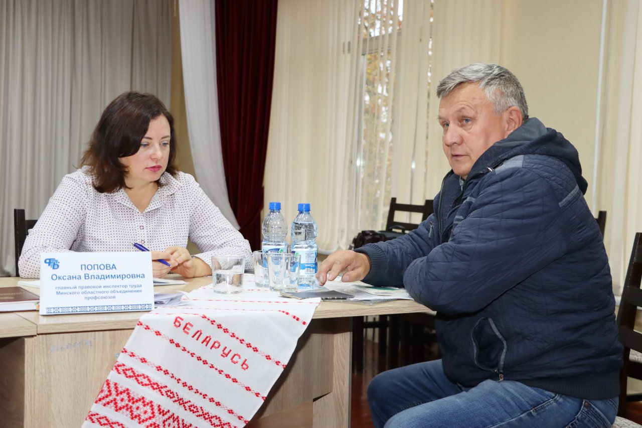 БОЛЕЕ 100 ЧЕЛОВЕК ПРОКОНСУЛЬТИРОВАЛИ ПРОФСОЮЗНЫЕ ЮРИСТЫ В МИНСКОЙ ОБЛАСТИ -  Узденское районное объединение профсоюзов